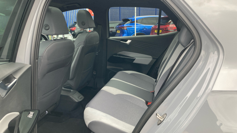 Volkswagen ID.3 107KW Family Pro 58kWh 5dr Auto Electric Hatchback